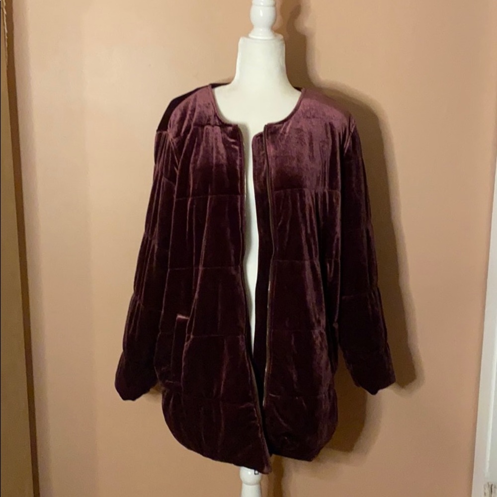 🎉HOST PICK🎉 Who What Wear Velvet Puff Jacket - Picture 4 of 12